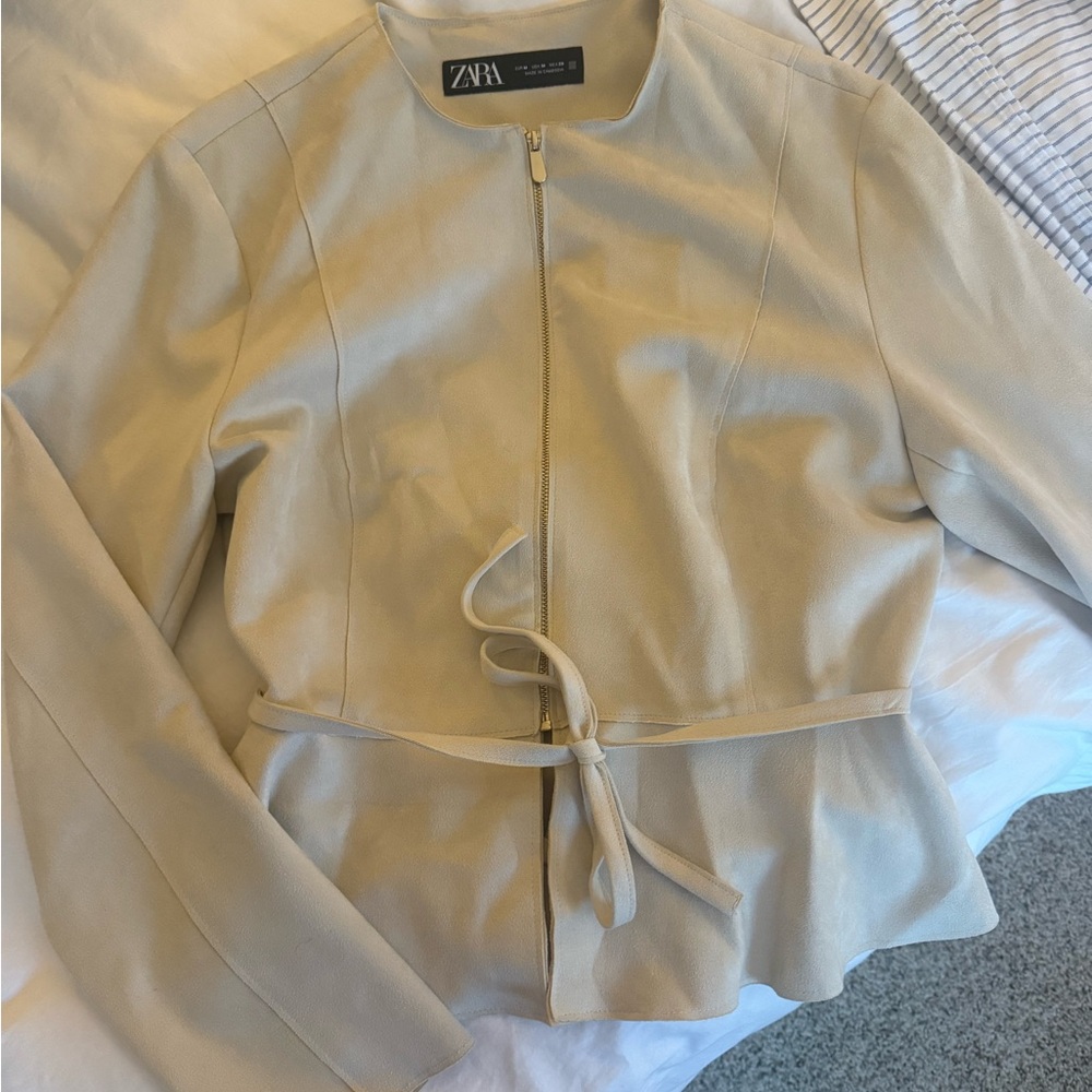 Zara Beige Women's Belted Jacket